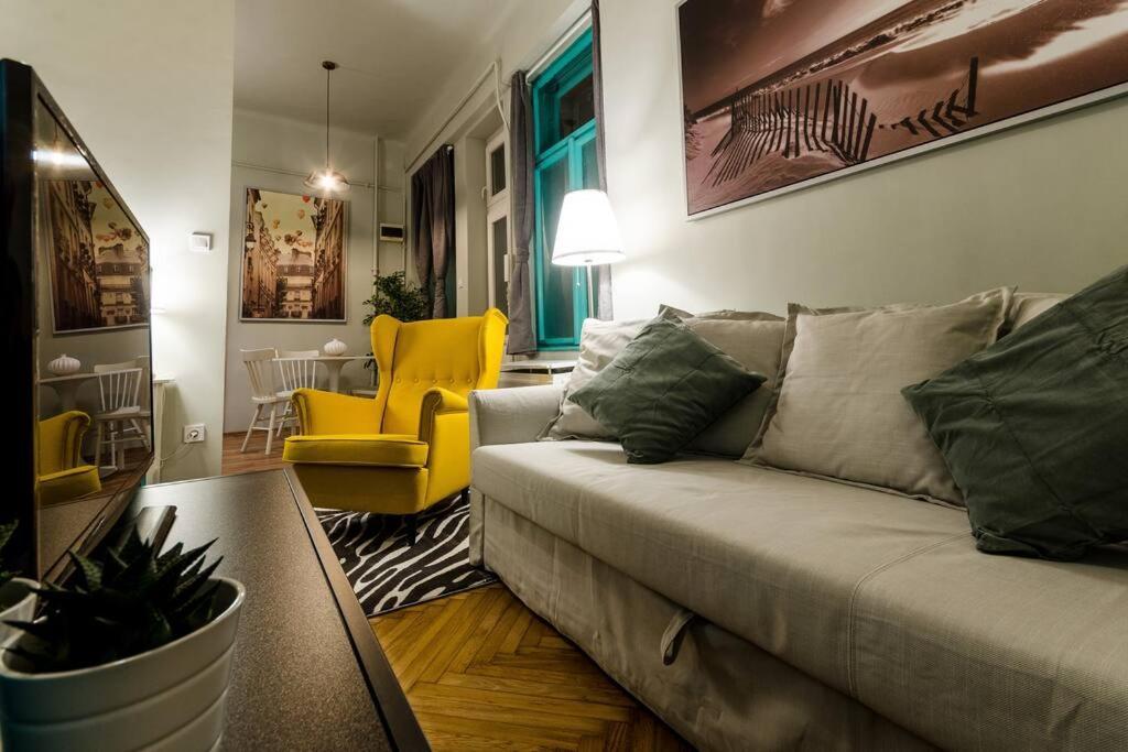 Cosy Apartment In Party District K30 Budapest Exterior foto